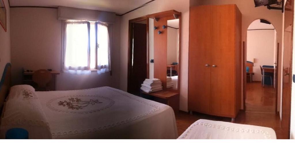 Hotel Meuble Lariana Bellaria-Igea Marina Exterior foto