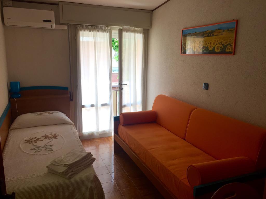 Hotel Meuble Lariana Bellaria-Igea Marina Exterior foto